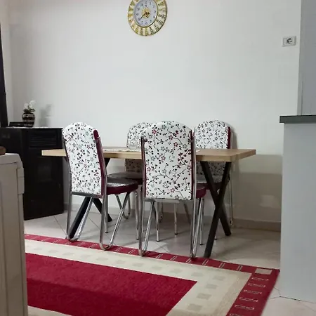 21 Cozy House Apartment *